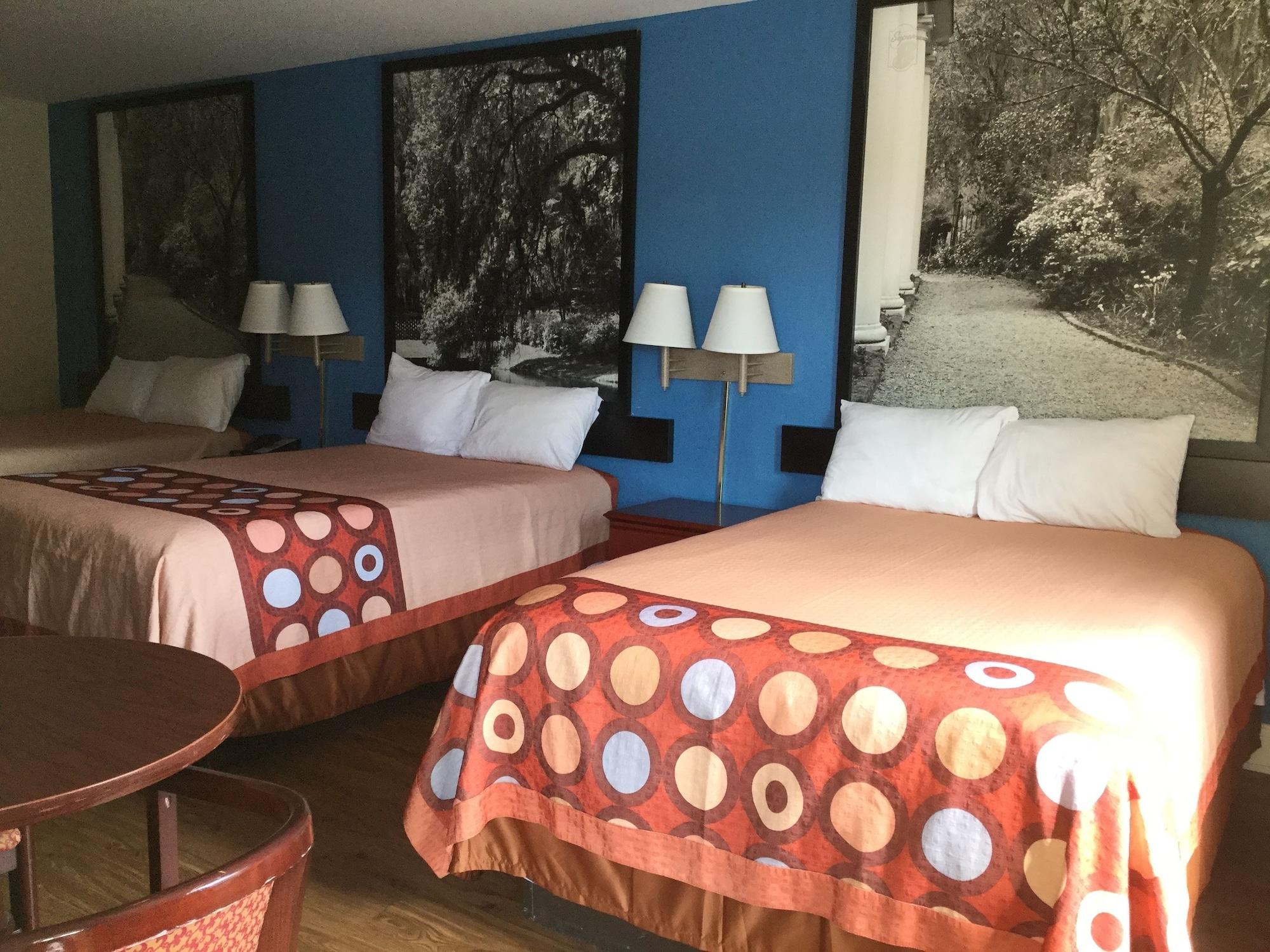 Super 8 By Wyndham Walterboro Hotel Exterior photo